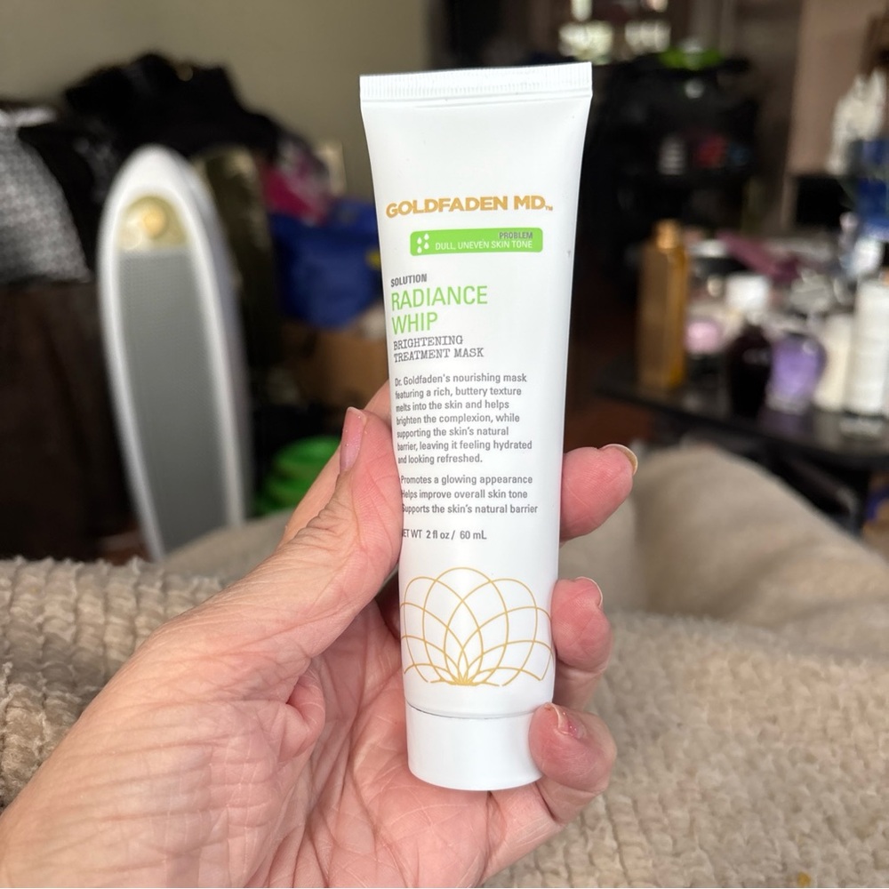 Goldfaden MD Radiance Whip
BRIGHTENING TREATMENT MASK, 60 ml